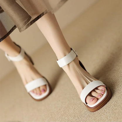 Carina Riemchen-Pumps